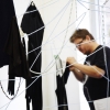 Leif Holmstrand / Territorial Clothing Cage Intermission 2010, Installation/performance ID:i, fotograf Hans Johansson